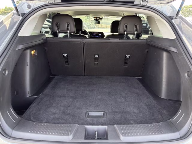 2025 Sterling Gray Metallic Chevrolet Trax LT FWD SUV