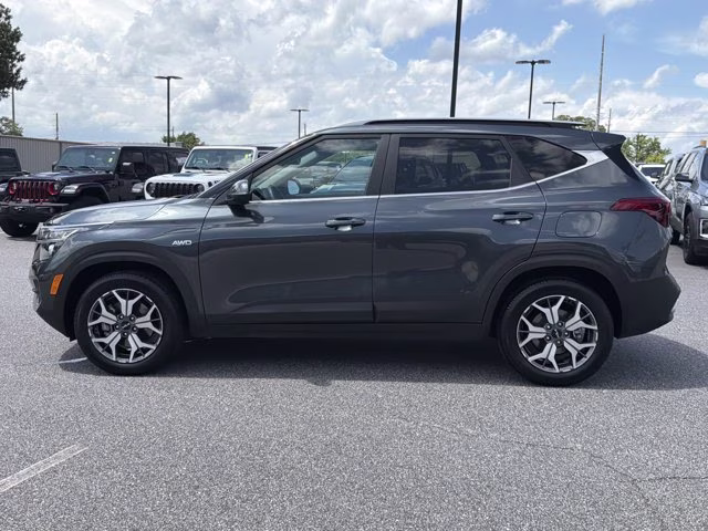 2023 Gravity Gray Kia Seltos EX AWD SUV
