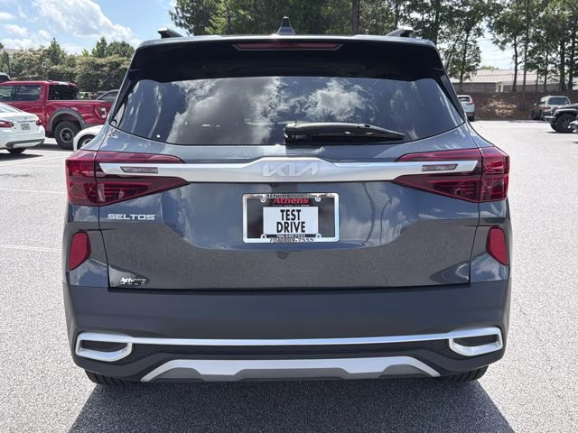 2023 Gravity Gray Kia Seltos EX AWD SUV