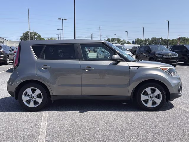 2019 Titanium Gray Kia Soul Base FWD Hatchback