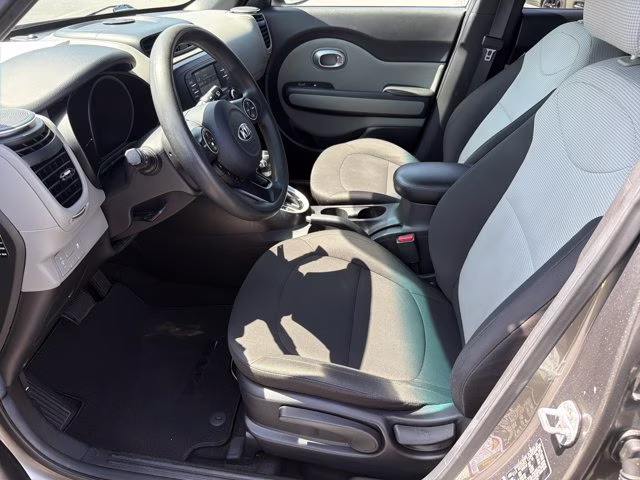 2019 Titanium Gray Kia Soul Base FWD Hatchback