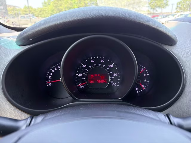 2019 Titanium Gray Kia Soul Base FWD Hatchback