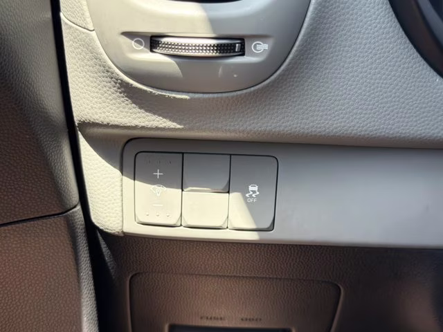 2019 Titanium Gray Kia Soul Base FWD Hatchback