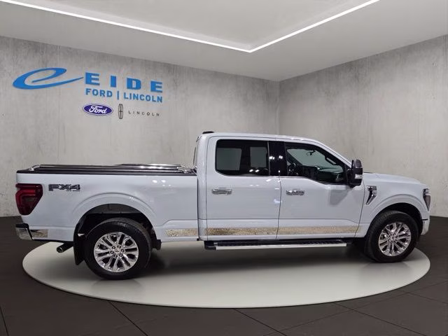 2025 Space White Metallic Ford F-150 Lariat 4X4 Truck