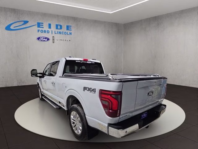 2025 Space White Metallic Ford F-150 Lariat 4X4 Truck