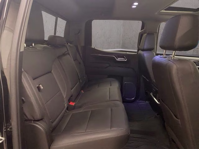 2023 Onyx Black GMC Sierra 1500 SLT 4X4 Truck