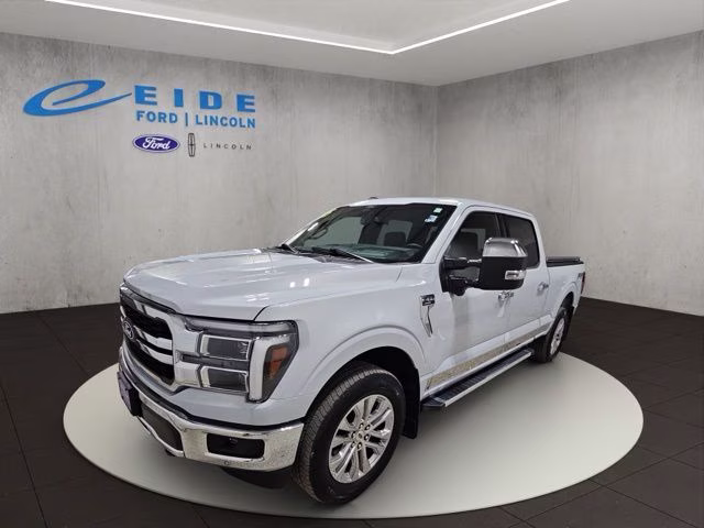 2025 Space White Metallic Ford F-150 Lariat 4X4 Truck