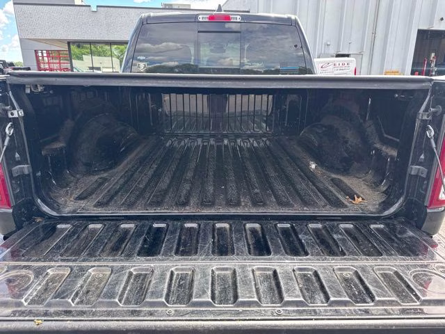 2023 Diamond Black Crystal Pearlcoat Ram 1500 Big Horn 4X4 Truck