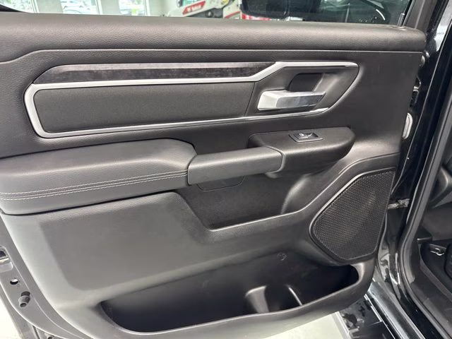 2023 Diamond Black Crystal Pearlcoat Ram 1500 Big Horn 4X4 Truck