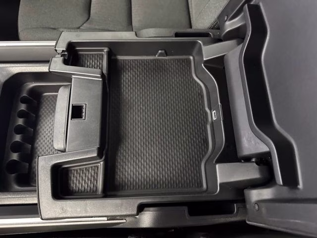 2023 Diamond Black Crystal Pearlcoat Ram 1500 Big Horn 4X4 Truck