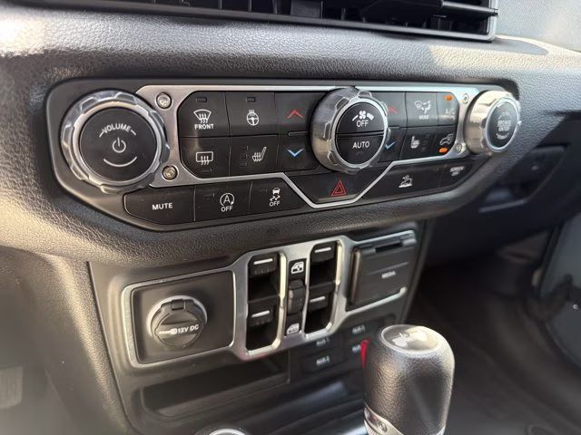 2024 Anvil Clear Coat Jeep Wrangler Sport S 4X4 Convertible