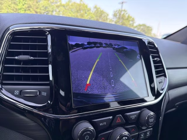 2019 Diamond Black Crystal Pearlcoat Jeep Grand Cherokee Altitude 4X4 SUV