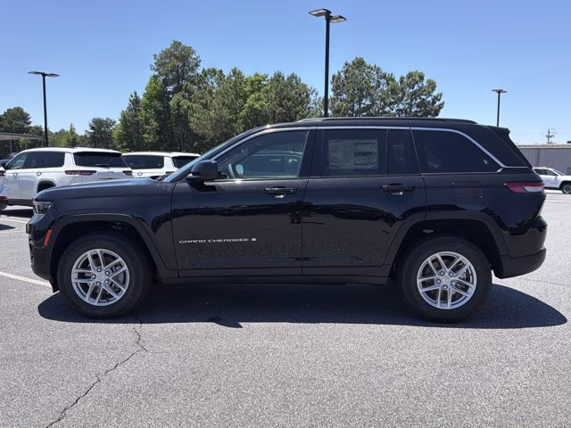 2026 Diamond Black Crystal Pearlcoat Jeep Grand Cherokee Laredo X RWD SUV