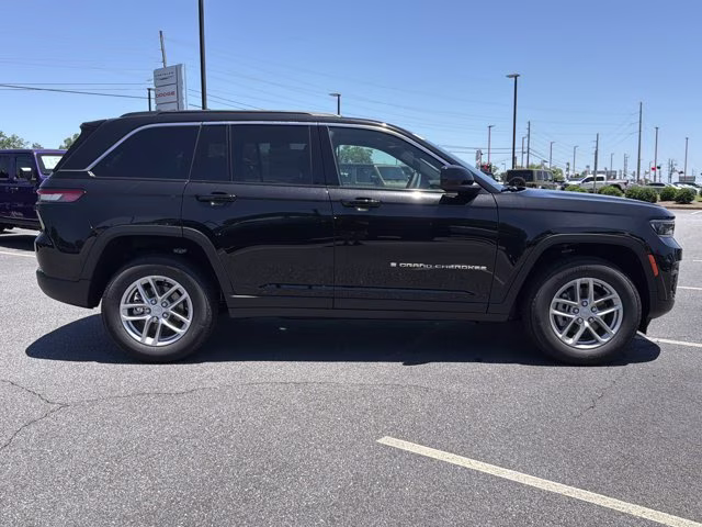 2026 Diamond Black Crystal Pearlcoat Jeep Grand Cherokee Laredo X RWD SUV
