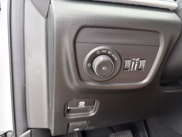 2026 Steel Blue Jeep Grand Cherokee Limited Reserve 4X4 SUV