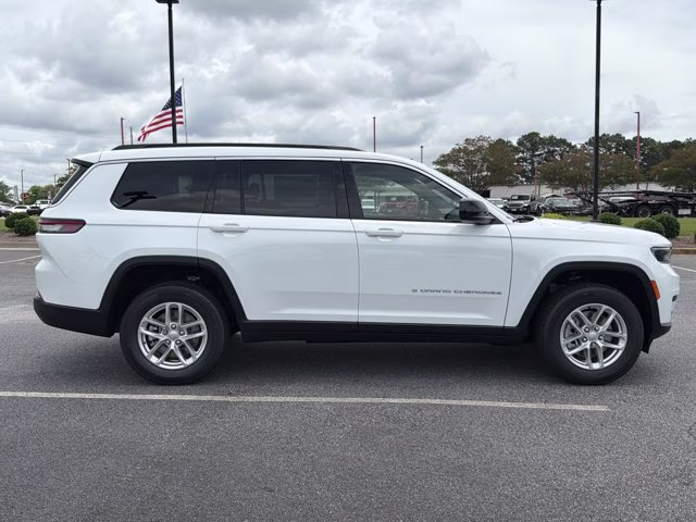 2026 Bright White Clearcoat Jeep Grand Cherokee L Laredo X RWD SUV