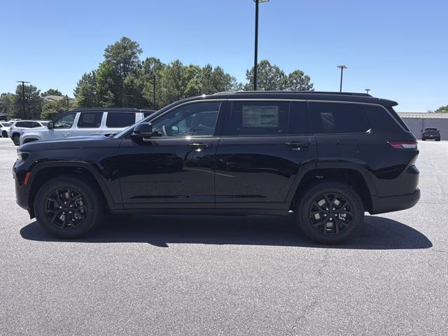 2026 Diamond Black Crystal Pearlcoat Jeep Grand Cherokee L Laredo Altitude RWD SUV