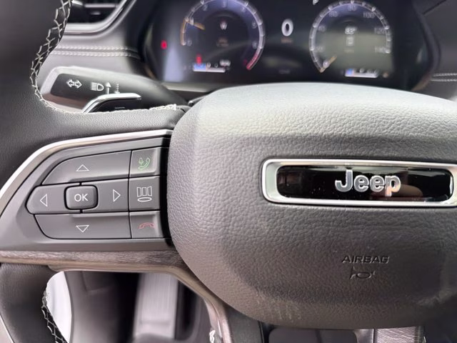 2026 Bright White Clearcoat Jeep Grand Cherokee L Laredo Altitude 4X4 SUV