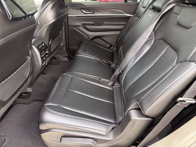 2023 Baltic Gray Metallic Clearcoat Jeep Grand Cherokee L Limited 4X4 SUV