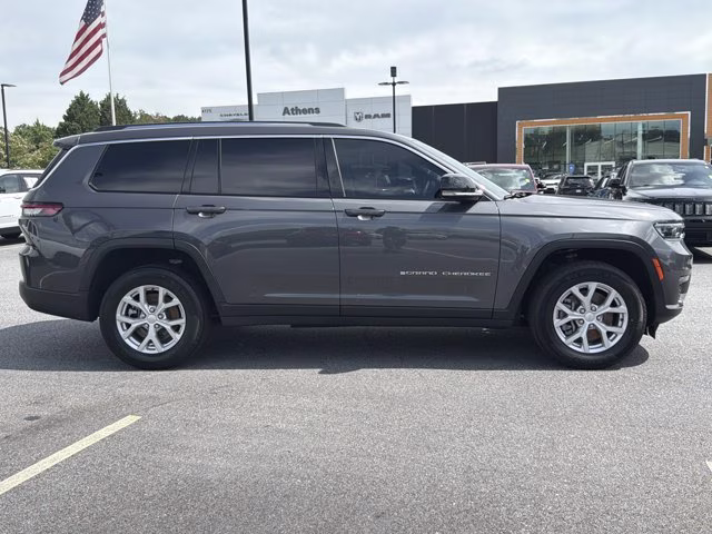 2023 Baltic Gray Metallic Clearcoat Jeep Grand Cherokee L Limited 4X4 SUV