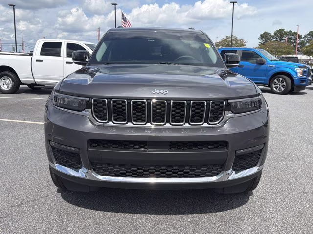 2023 Baltic Gray Metallic Clearcoat Jeep Grand Cherokee L Limited 4X4 SUV