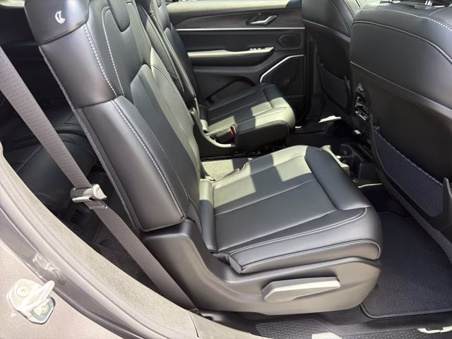 2026 Baltic Gray Metallic Clearcoat Jeep Grand Cherokee L Limited 4X4 SUV