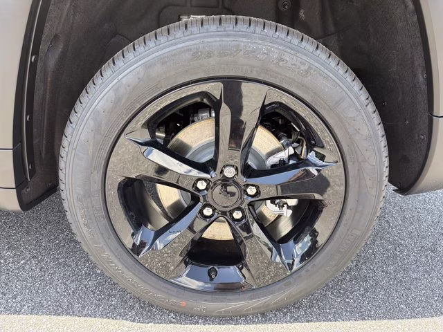 2026 Baltic Gray Metallic Clearcoat Jeep Grand Cherokee L Limited 4X4 SUV