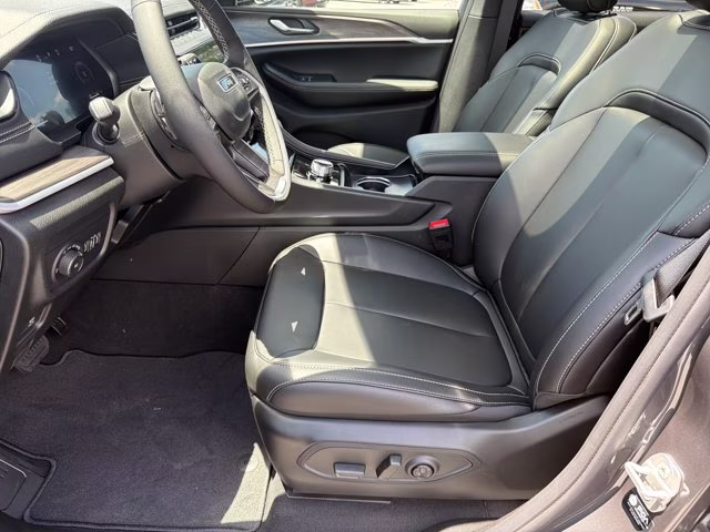 2026 Baltic Gray Metallic Clearcoat Jeep Grand Cherokee L Limited 4X4 SUV