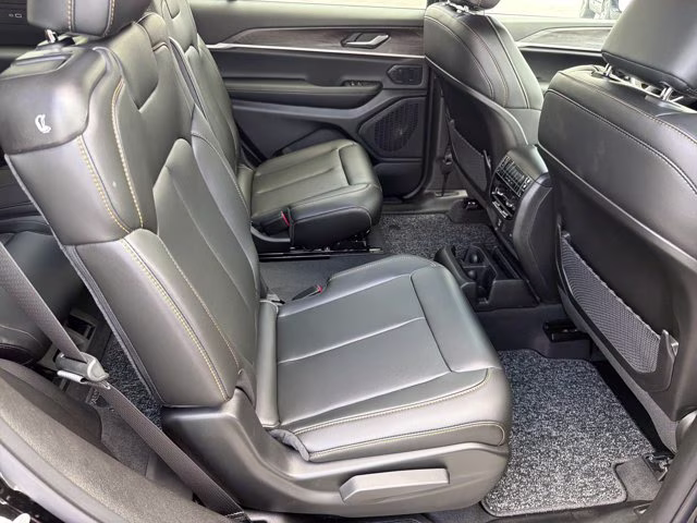 2026 Diamond Black Crystal Pearlcoat Jeep Grand Cherokee L 85th Anniversary Edition 4X4 SUV