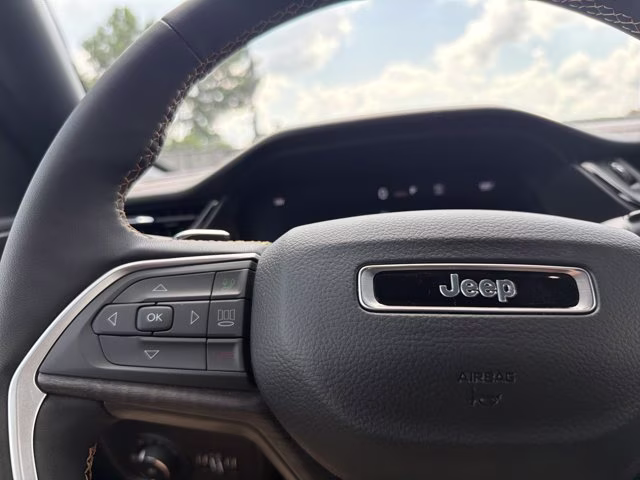 2026 Diamond Black Crystal Pearlcoat Jeep Grand Cherokee L 85th Anniversary Edition 4X4 SUV