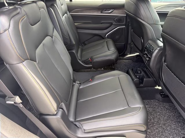 2026 Bright White Clearcoat Jeep Grand Cherokee L 85th Anniversary Edition 4X4 SUV