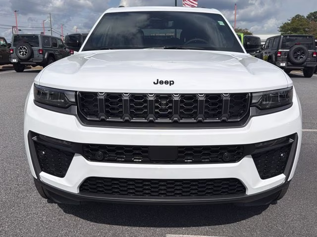 2026 Bright White Clearcoat Jeep Grand Cherokee L 85th Anniversary Edition 4X4 SUV