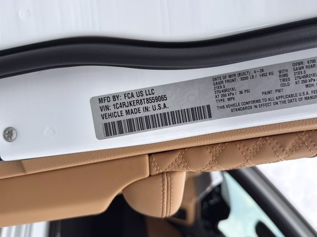 2026 Bright White Clearcoat Jeep Grand Cherokee L Summit 4X4 SUV