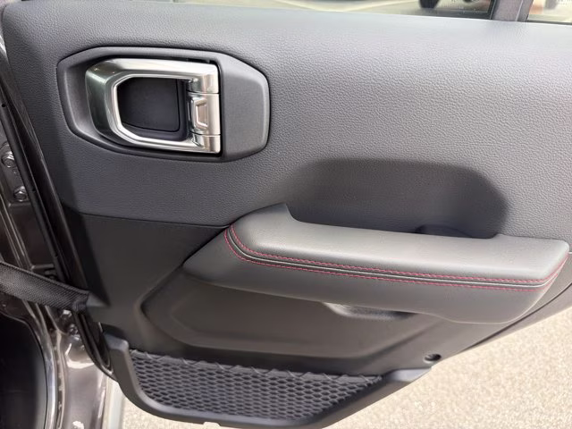 2026 Granite Crystal Metallic Clearcoat Jeep Wrangler Rubicon X 4X4 Convertible