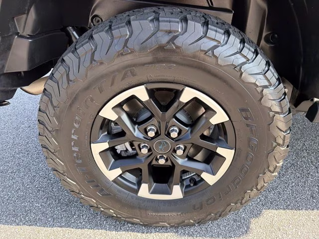 2024 Bright White Clearcoat Jeep Wrangler 4xe Rubicon 4X4 Convertible