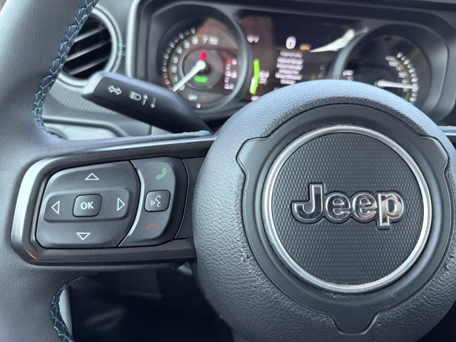 2024 Bright White Clearcoat Jeep Wrangler 4xe Rubicon 4X4 Convertible