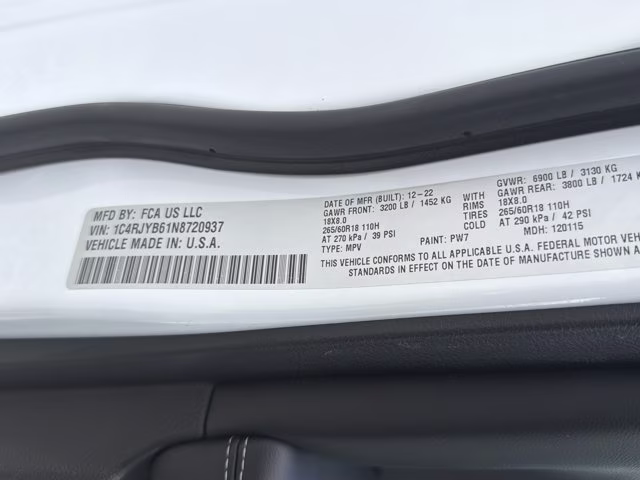 2022 Bright White Clearcoat Jeep Grand Cherokee 4xe 4xe 4X4 SUV