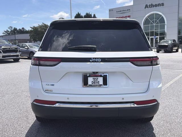 2022 Bright White Clearcoat Jeep Grand Cherokee 4xe 4xe 4X4 SUV