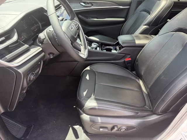 2022 Bright White Clearcoat Jeep Grand Cherokee 4xe 4xe 4X4 SUV