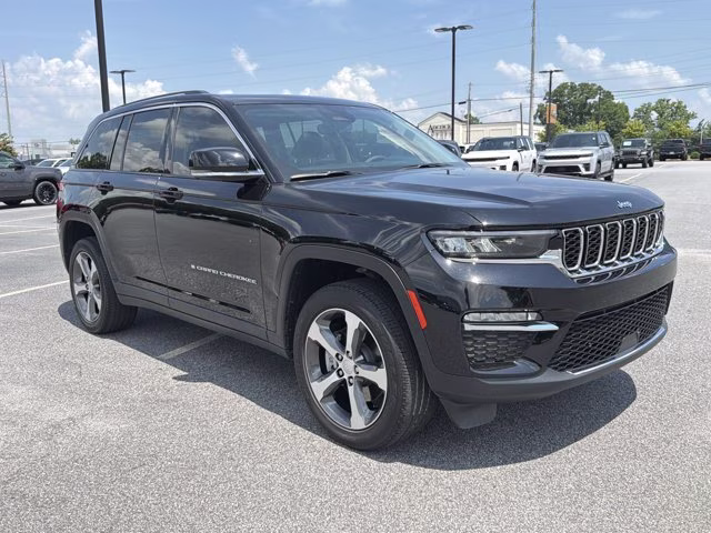 2022 Diamond Black Crystal Pearlcoat Jeep Grand Cherokee 4xe 4xe 4X4 SUV