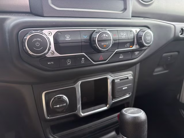 2023 Bright White Clearcoat Jeep Gladiator Sport 4X4 Truck