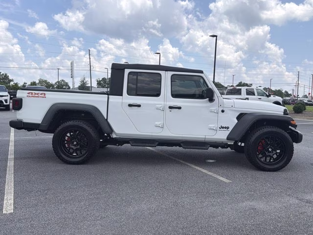2023 Bright White Clearcoat Jeep Gladiator Sport 4X4 Truck