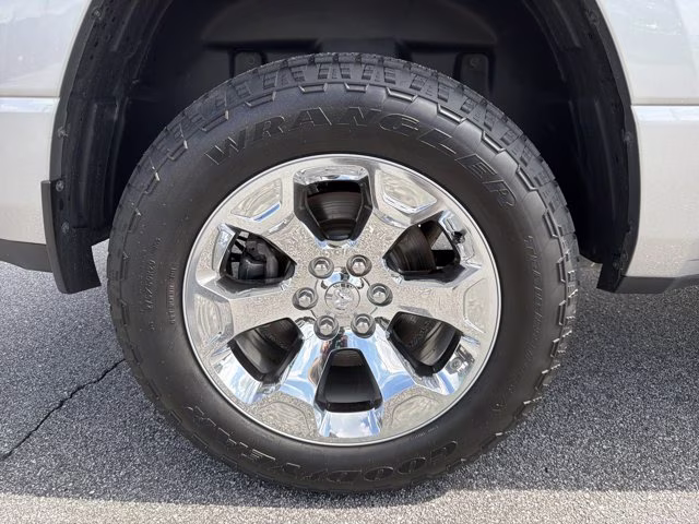 2022 Billet Silver Metallic Clearcoat Ram 1500 Big Horn 4X4 Truck