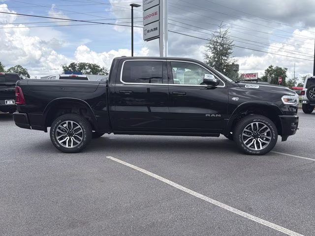 2026 Diamond Black Crystal Pearlcoat Ram 1500 Longhorn 4X4 Truck