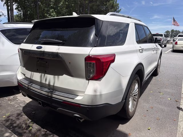 2021 White Metallic Ford Explorer Limited RWD SUV