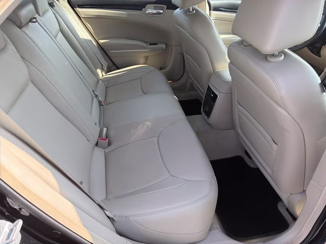 2014 Gloss Black Chrysler 300 Base RWD Sedan