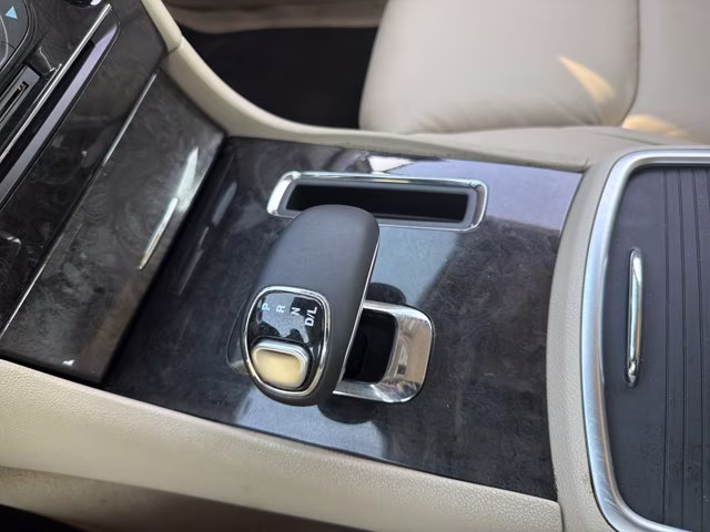 2014 Gloss Black Chrysler 300 Base RWD Sedan