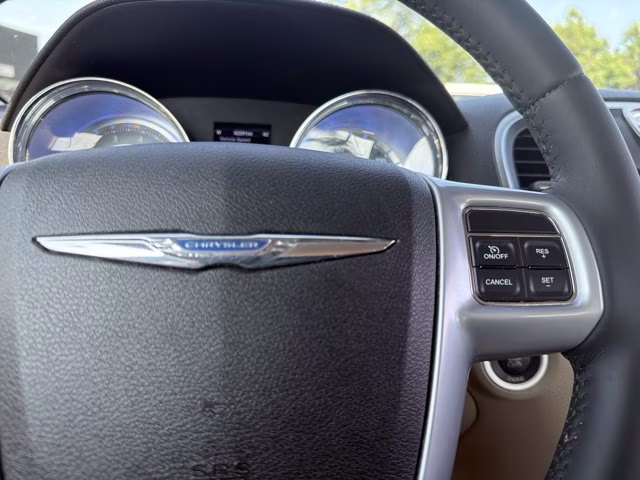 2014 Gloss Black Chrysler 300 Base RWD Sedan