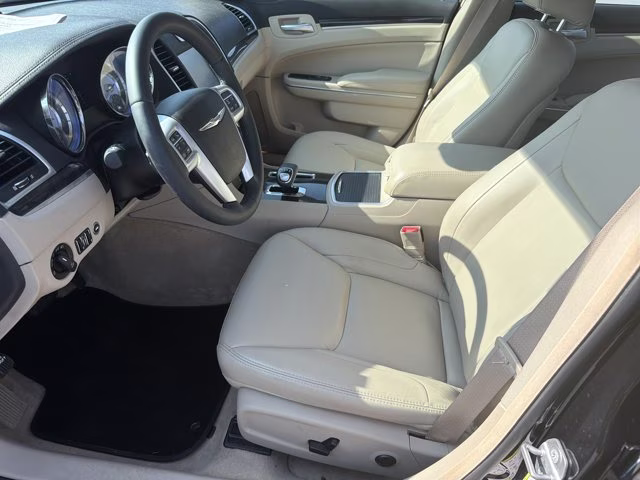 2014 Gloss Black Chrysler 300 Base RWD Sedan