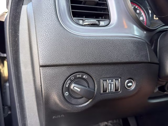 2023 Granite Pearlcoat Dodge Charger SXT RWD Sedan